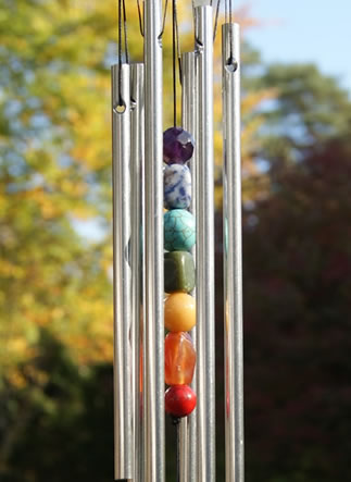 Carillon 7 chakras bronze Woodstock chimes 6 tubes accordés - Escale  Sensorielle