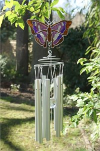 Carillon éolien avec papillon violet