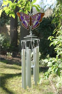 Carillon &#233;olien avec papillon violet