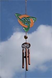 Carillon &#233;olien avec triquetra