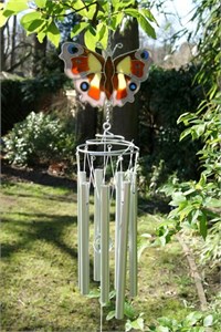 Carillon éolien avec papillon paon